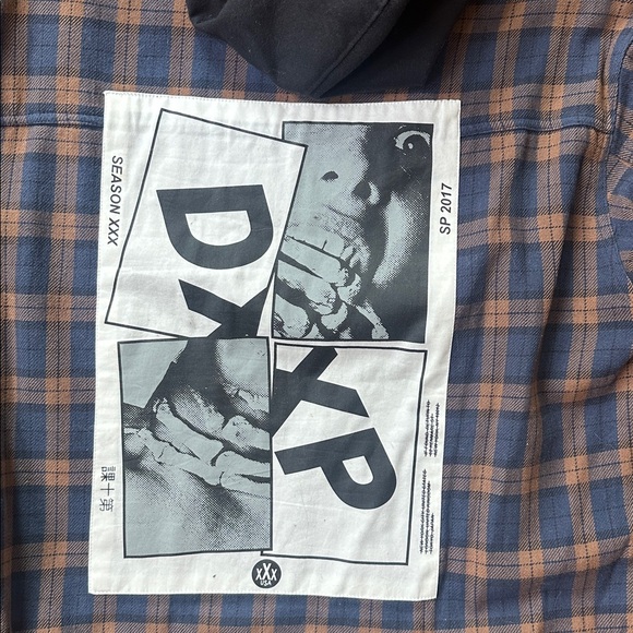 10.Deep Plaid Button-Up Shirt with Hood - Picture 4 of 5